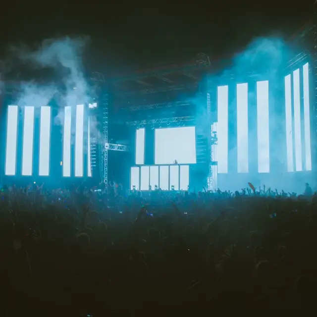 LED Video Wall P3.9 (per sq ft)