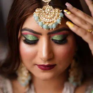 Gold Maang Tikka