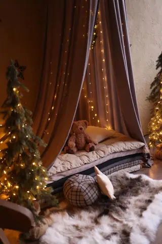 Canopy Fairy-Light Room Decor